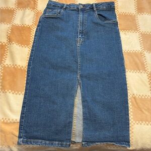 Zara Classic Blue Denim below the knee skirt